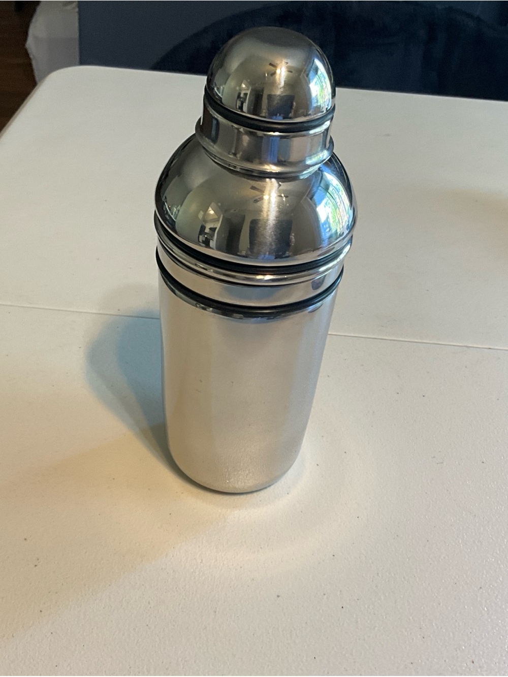 Oneida Stainless Steel Cocktail Shaker - 3 Pieces - Black Trim Pre-Owned Vintage